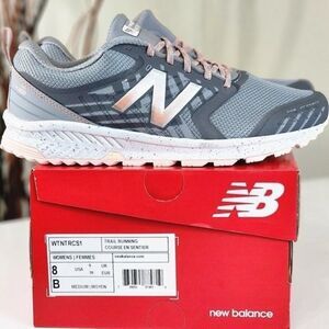 NEW! Women's New Balance FuelCore NITREL Trail Running Shoes / Size 8